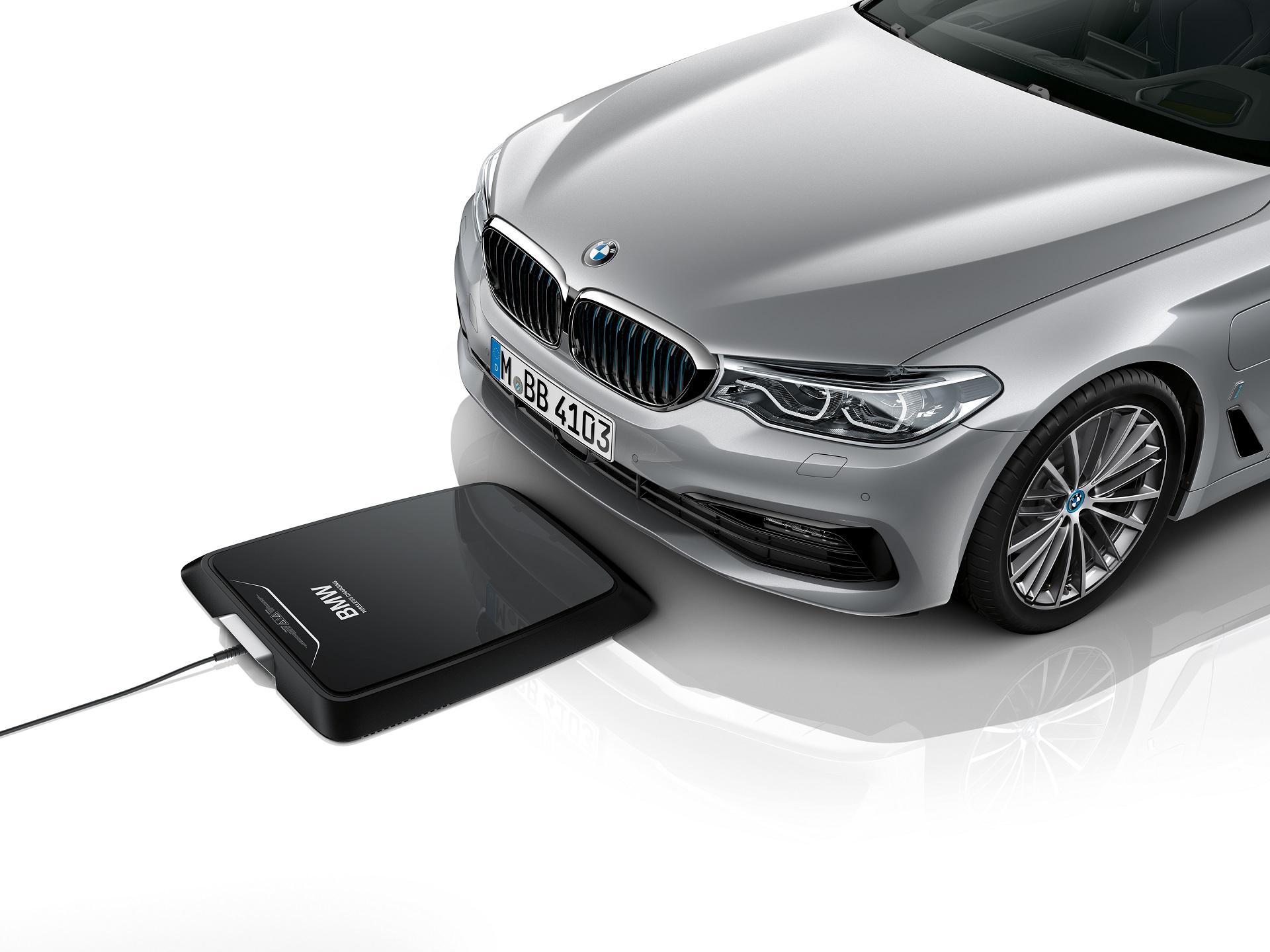 BMW Reveals Wireless EV Charging Tech CarSaar