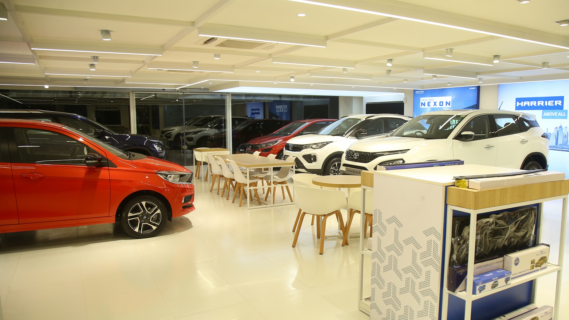 This City Gets Eight New Tata Motors Showrooms In One Day CarSaar