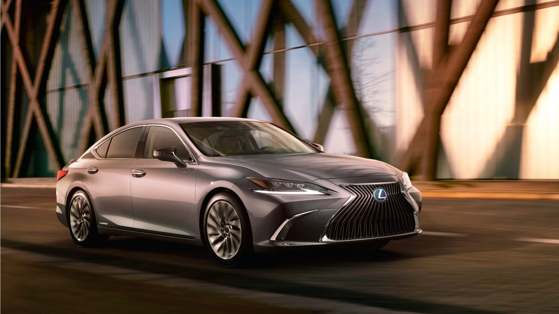 All-New Lexus ES 300h Launched At Rs 59.13 Lakh | CarSaar
