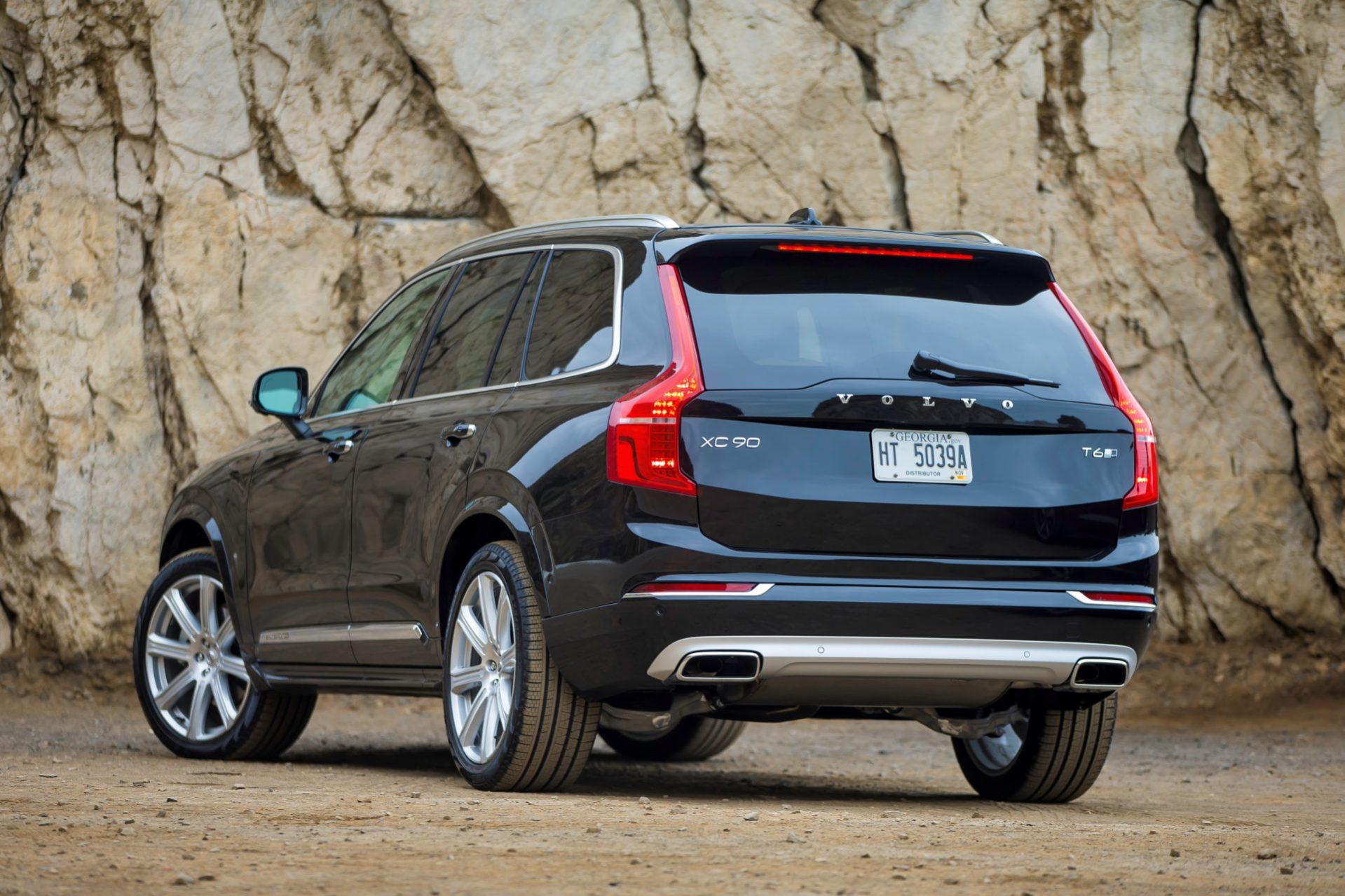 Volvo XC90 T8 Inscription Silently Introduced In India CarSaar