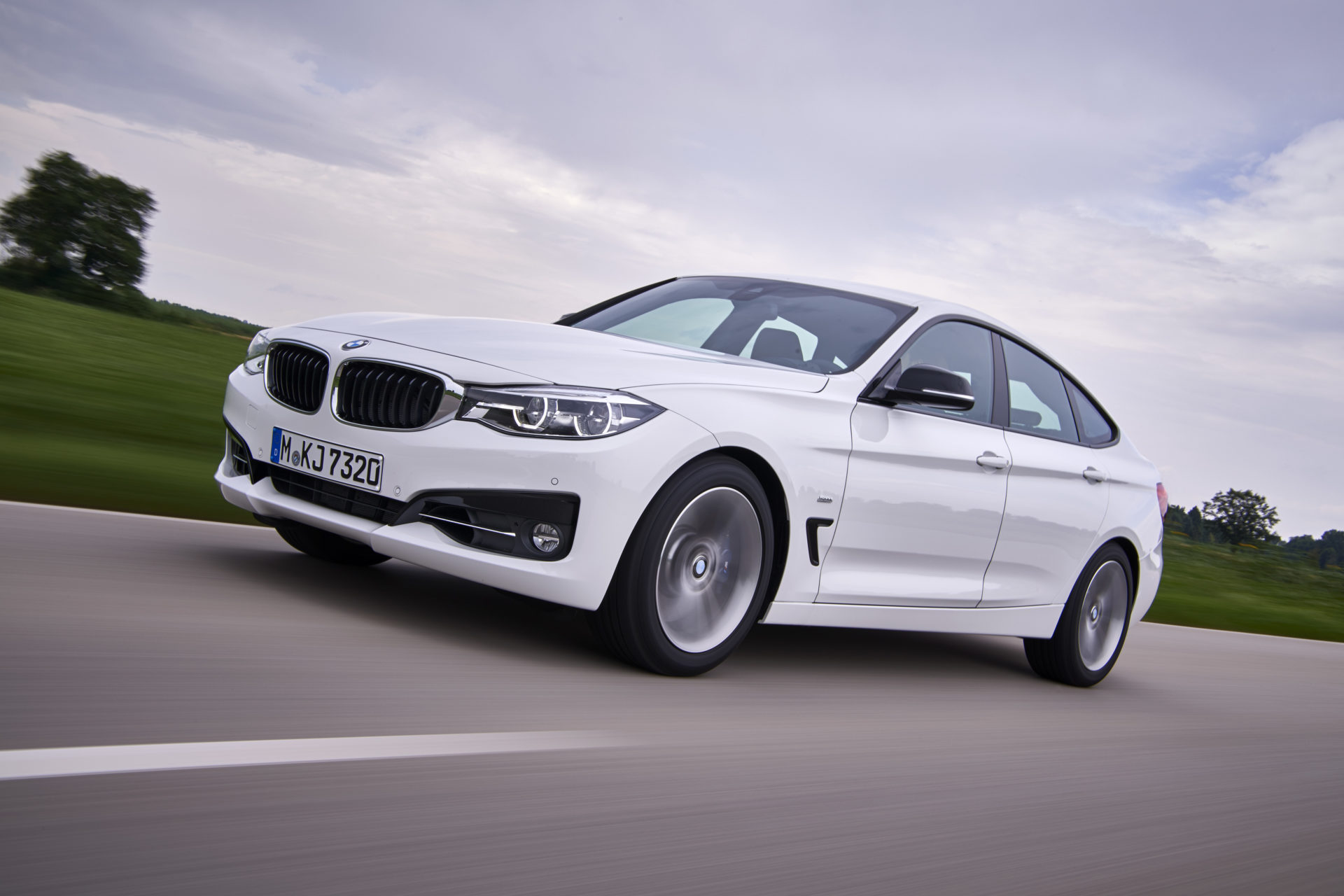BMW 3 gt 2016. BMW 320i gt белый m Sport. БМВ gt 2016. BMW 3 gt (f34) 2016-2020.