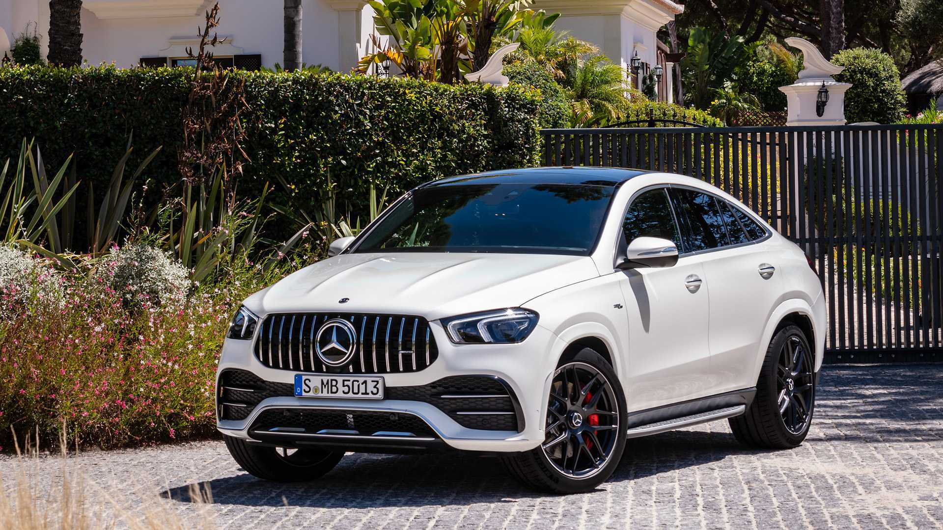 MercedesBenz Lands The AMG GLE 53 Coupe This Month CarSaar