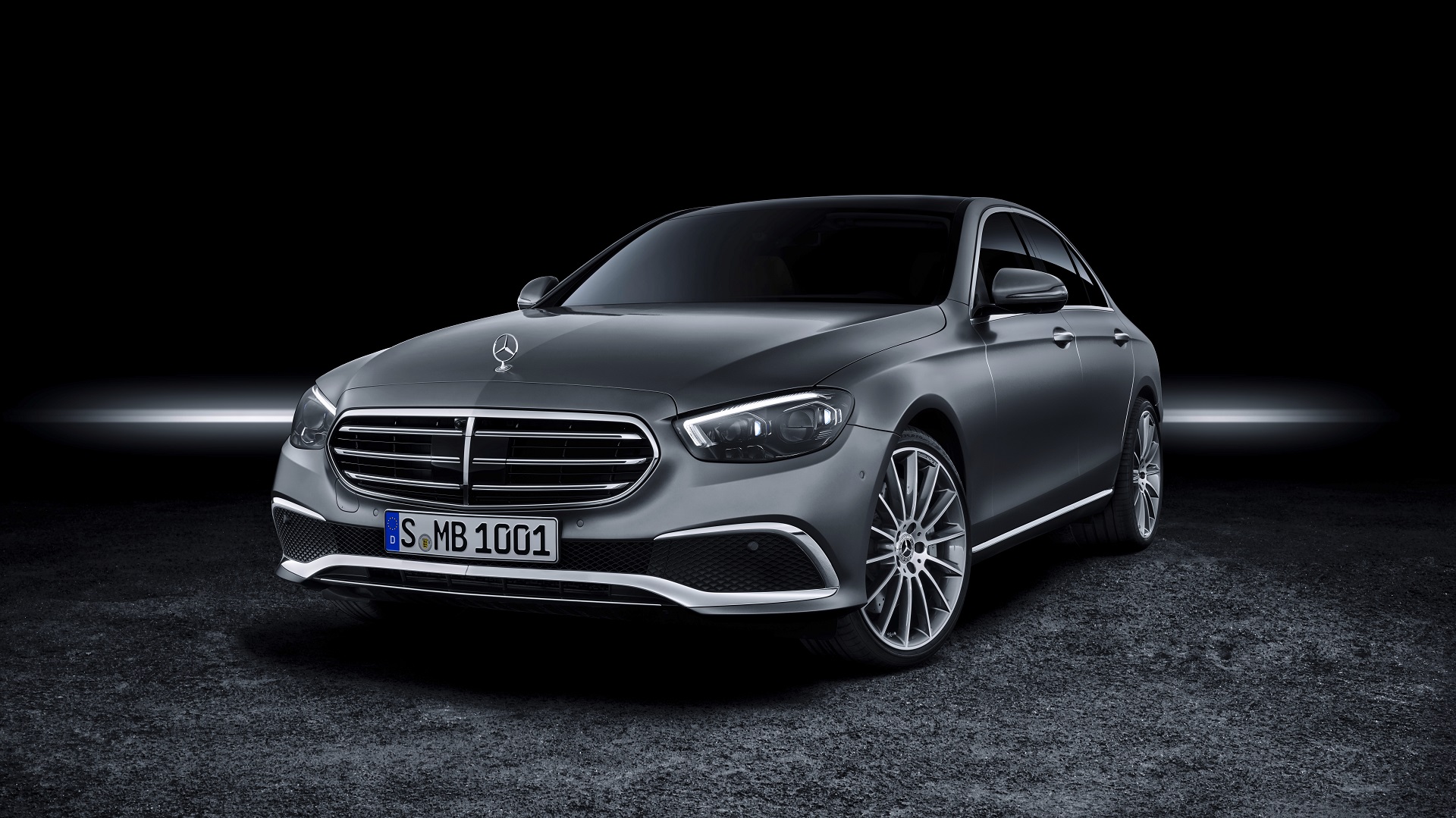 MercedesBenz EClass Facelift Unveiled CarSaar