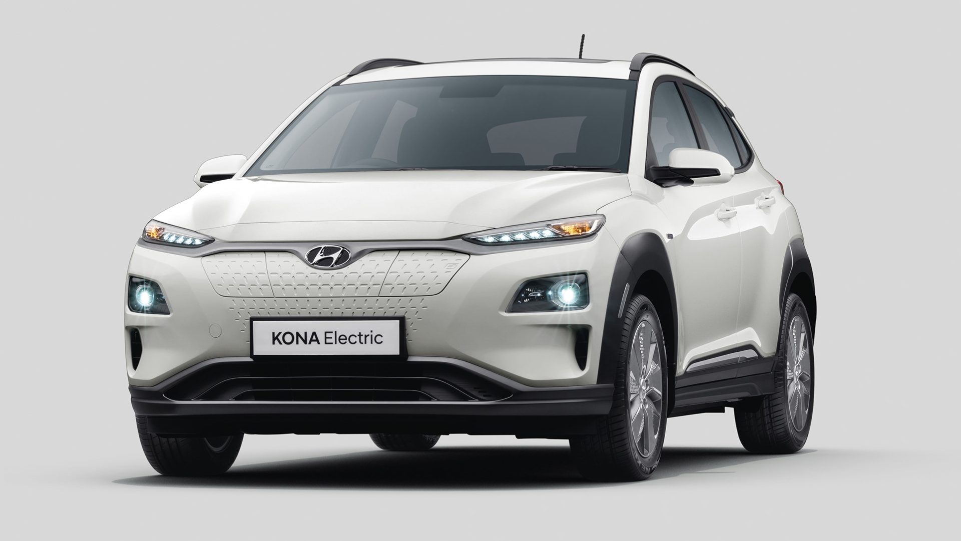 EESL Orders 250 LongRange EVs CarSaar